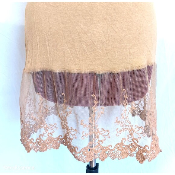 Women's Beige LACE Trim Solid Slip Extender Spaghetti Straps Camisole Dress Sz P - Picture 2 of 6